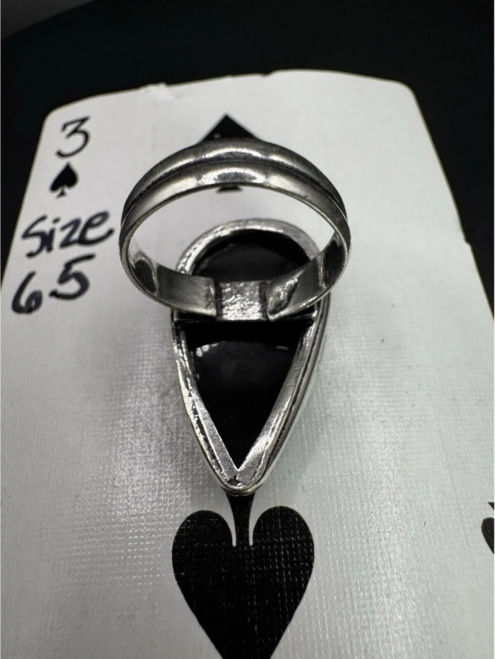 Black Teardrop Statement Ring Silver Tone Bezel Split Shank Size 6.5 Statement